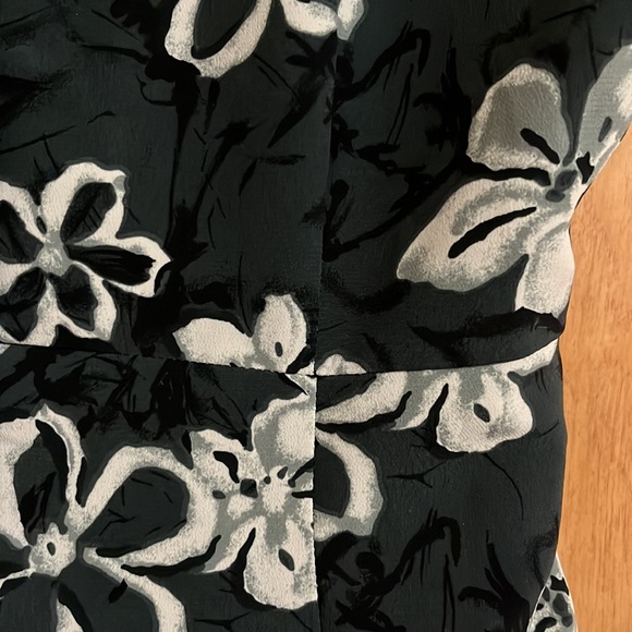 dress - Picture 7 of 7